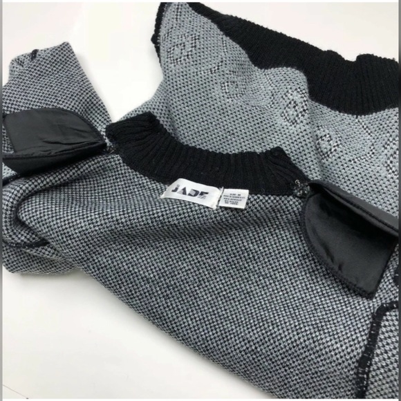 Jade LongSleeve Crew Neckline Floral Black Sweater - Picture 4 of 5